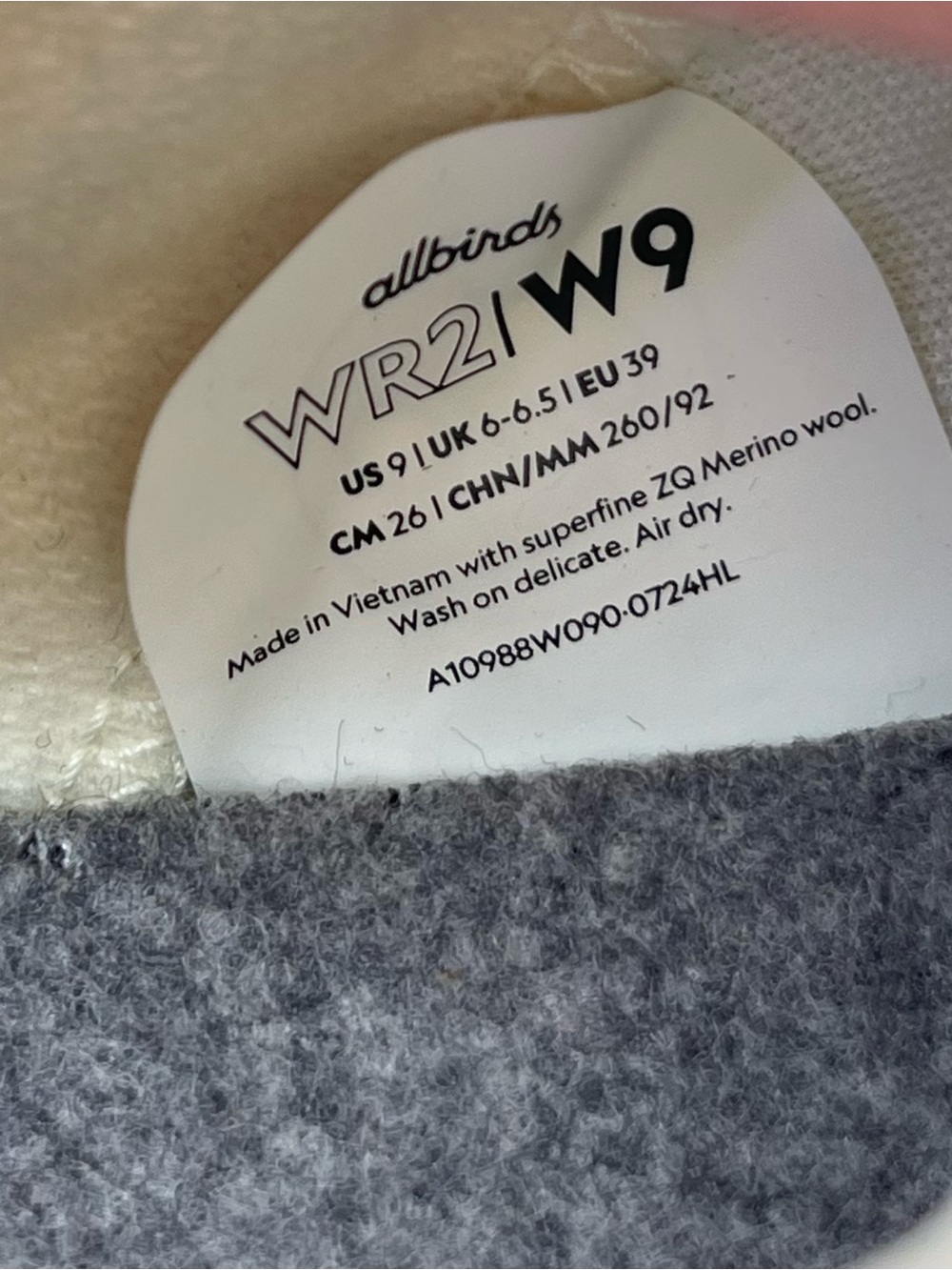 Allbirds Women’s Wool Runner Fluffs Natural White Size 9 - Picture 3 of 8